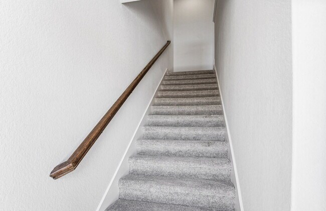 Photo - "Charming 3-Bedroom Duplex in San Antonio with Granite Elegance!" Unidad 202