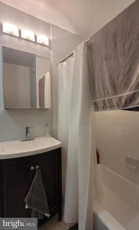 Photo - 135 S 19th St Unit 905