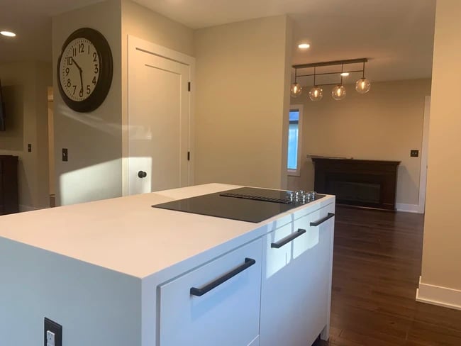 Photo - 702 E Maxwell Ln