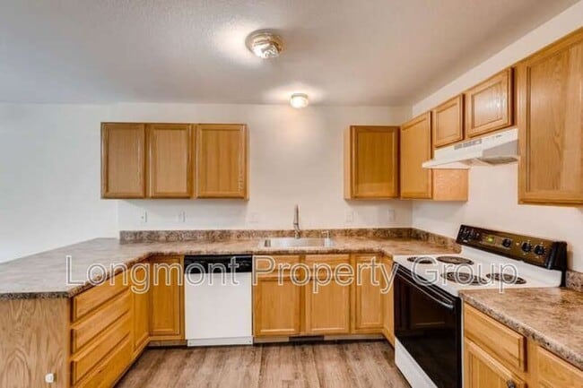 Photo - 1601 Great Western Dr