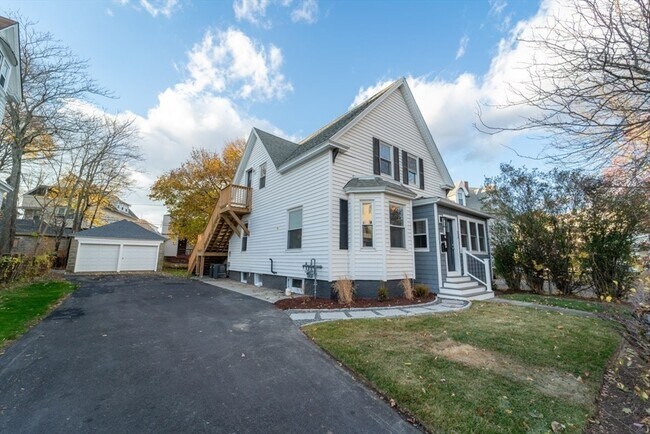 72 Florence St