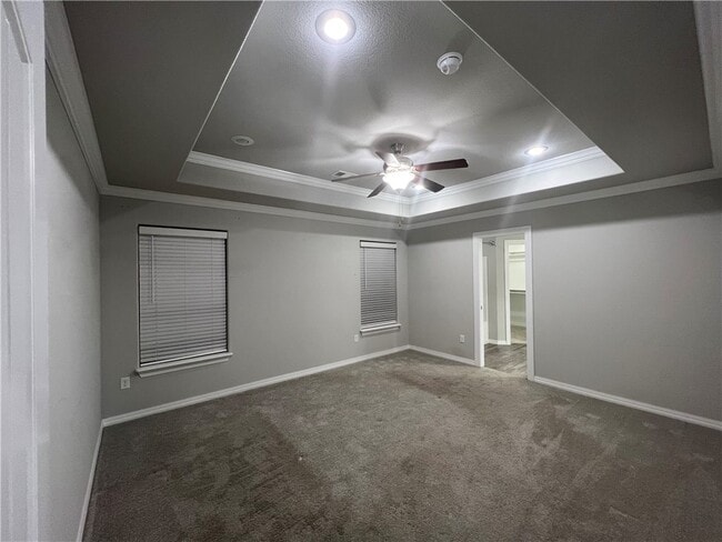 Building Photo - 1001 Tulip St