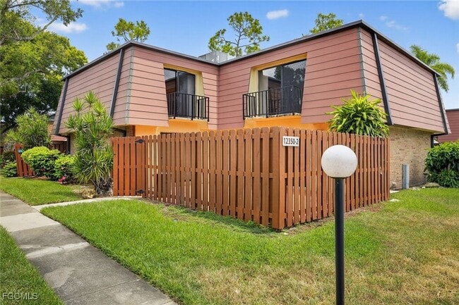 Building Photo - 12350 Woodrose Ct