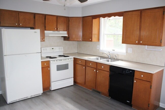 Photo - Two Bedroom Townhome with Attached Garage