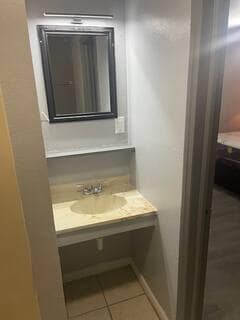 Vanidad - Eldo Suites Apartments