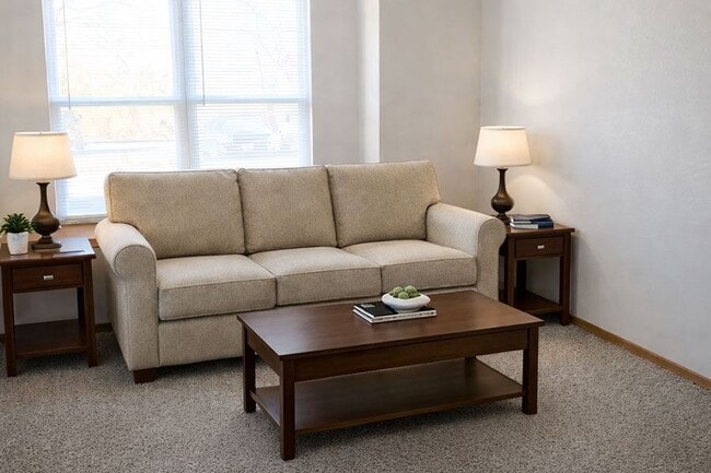 SUNDANCE MARSHALLTOWN APARTMENTS