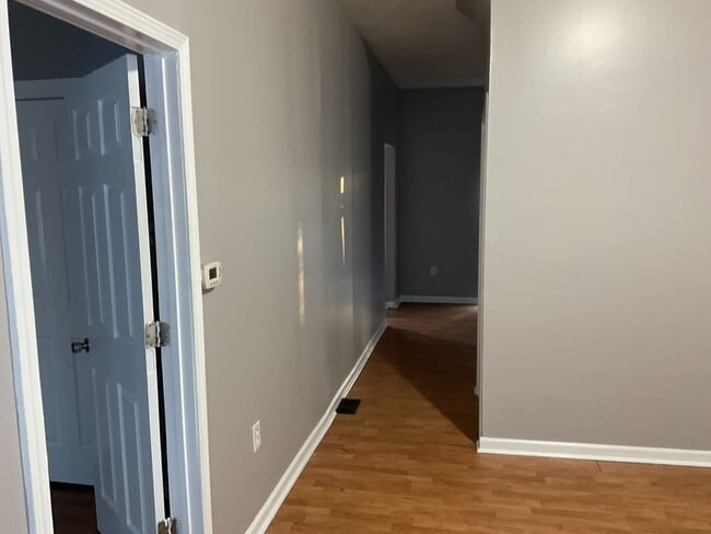 Photo - 229 N Richland St