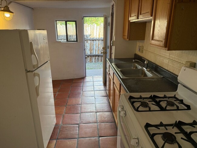 Photo - 949 Agua Fria St