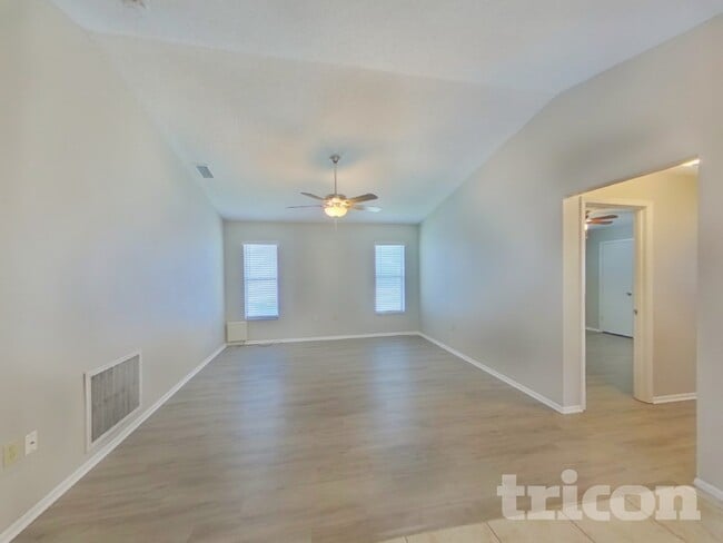 Photo - 2273 Seward Cir