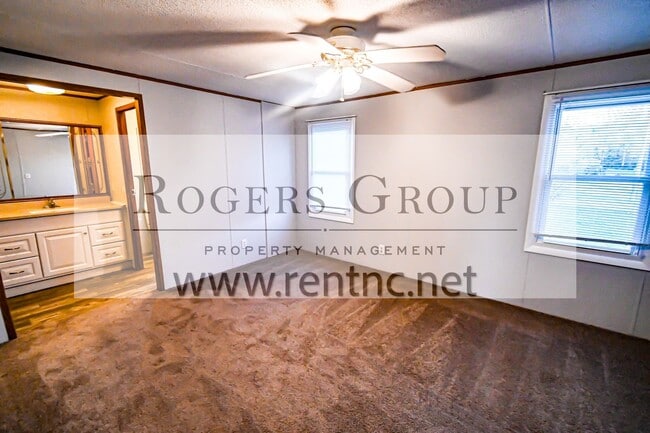 Photo - 104 Big Buck Rd