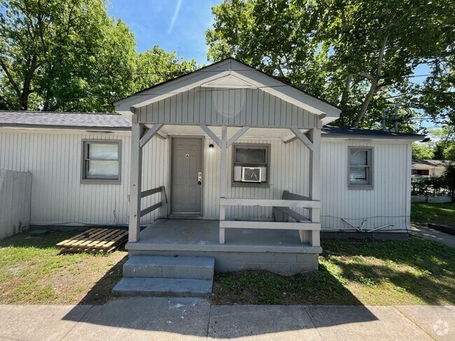 Building Photo - 826 Winston Rd Unit A Rental