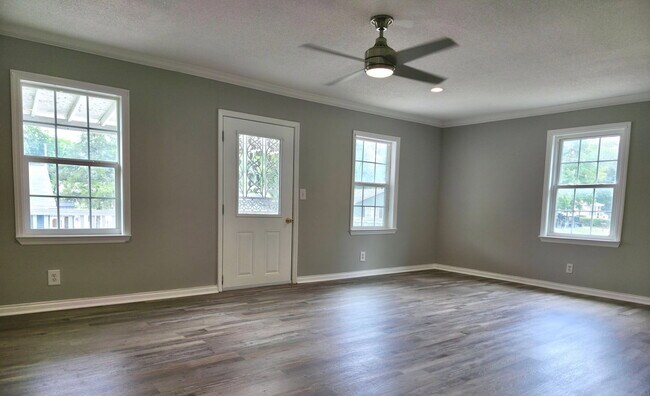 Photo - 1750 Newell Ave Unit 1750