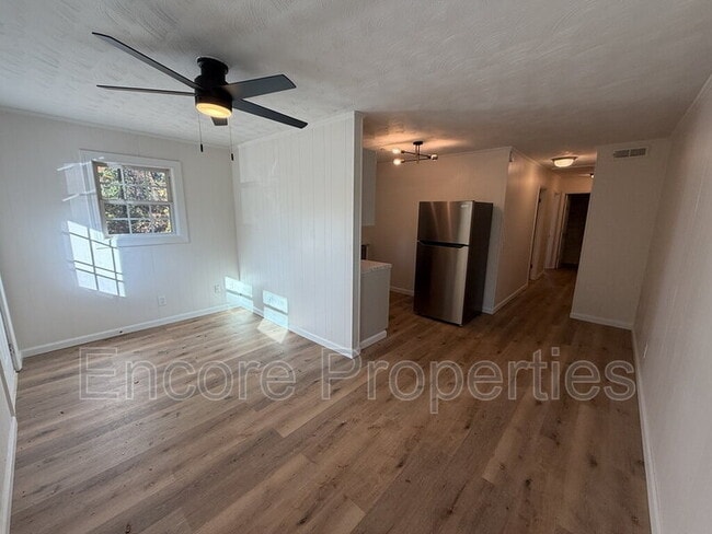 Photo - 310 Depot St