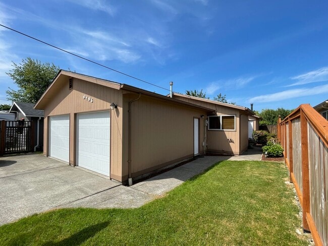 Photo - PRELEASING: Updated 3 bed/1 bath Rambler in Roosevelt Neighborhood!