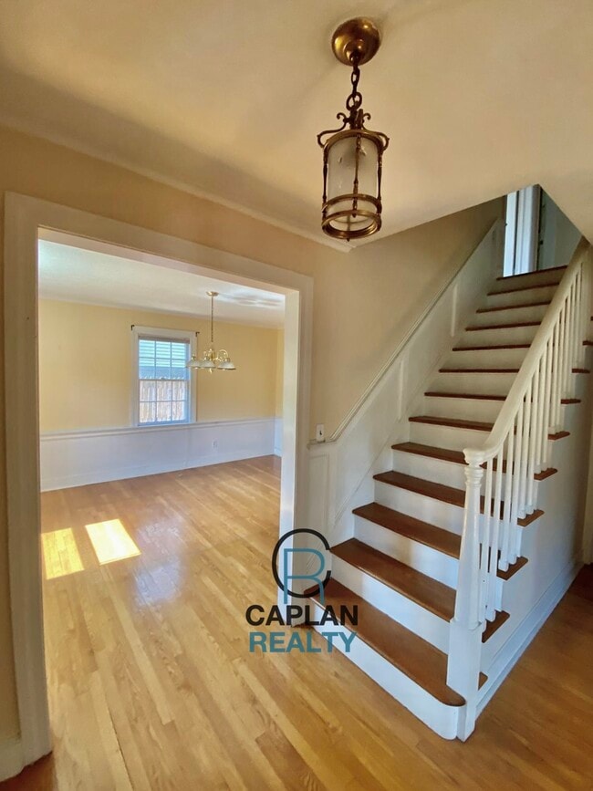 Photo - 530 Bellevue Rd