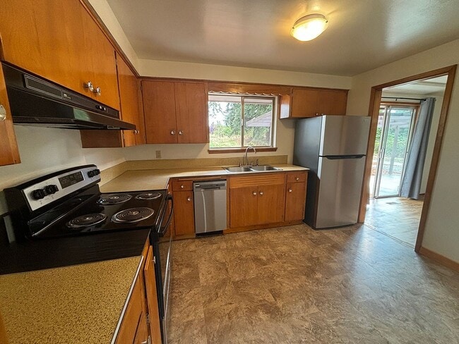 Photo - 25020 18th St E