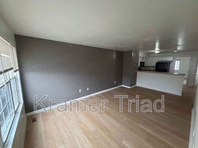 Photo - 1152 Faulkner Unit #5