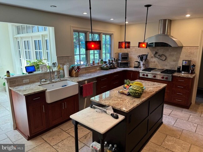 Photo - 414 Gilpin Rd