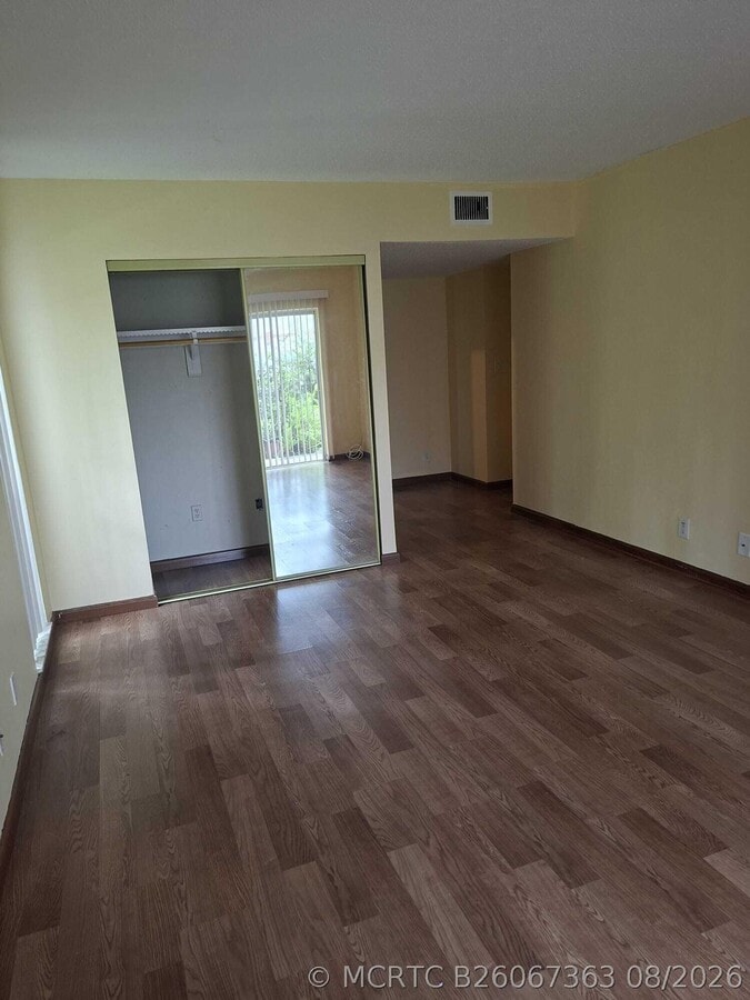 Photo - 108 W Greenway Dr Unit 108