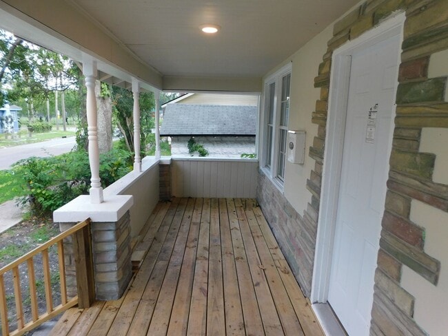 Photo - Fully Remodeled Rooming House in Quiet North Side Neighborhood with High End Appointments Unidad 3