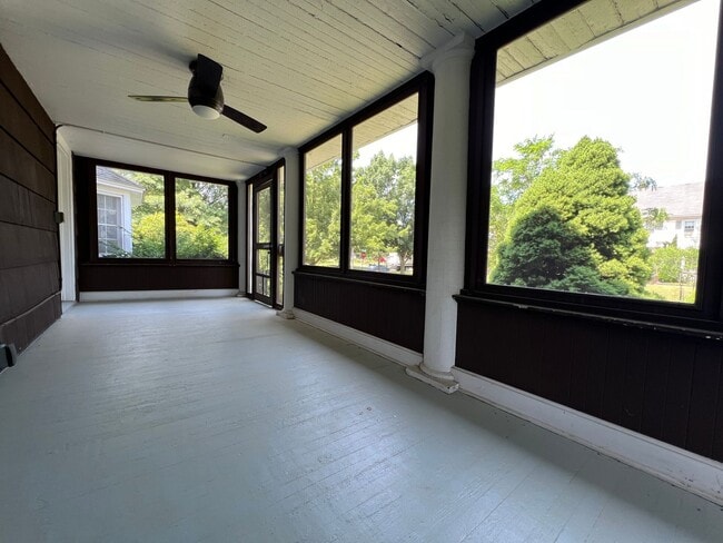 Photo - 2425 Demington Dr Unit 2666 Scarborough Road