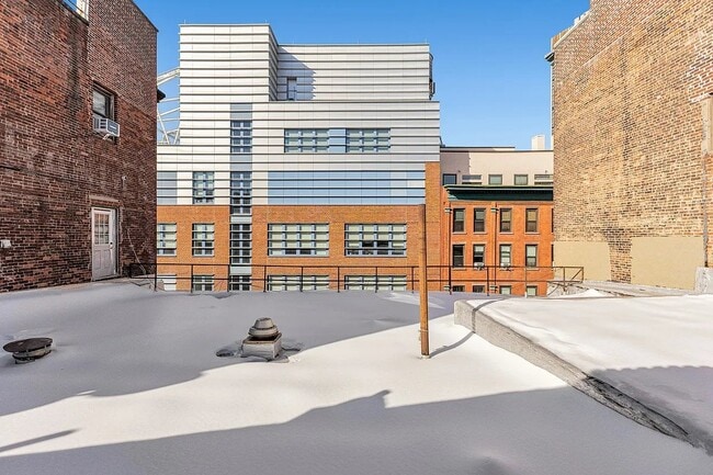 Photo - 257 Water St Unidad 4D