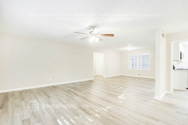 Photo - 5447 Blackhawk Dr