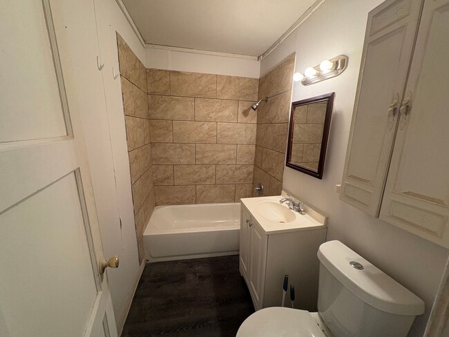 Photo - 2 bed 1 bath house!