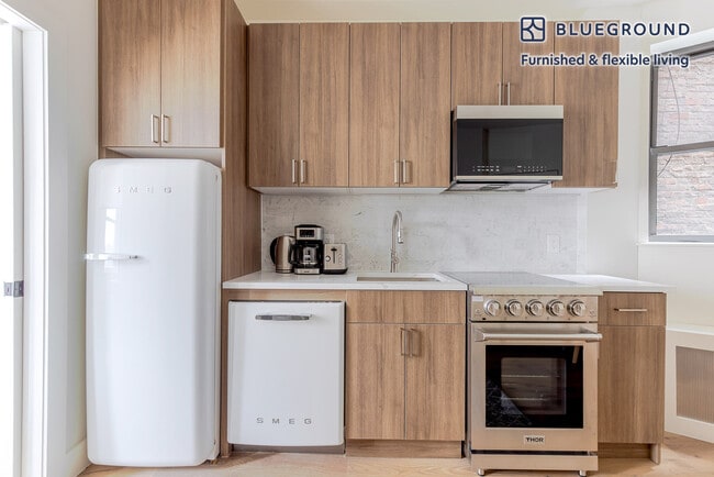 Photo - 190 6th Ave Unit FL4-ID1829