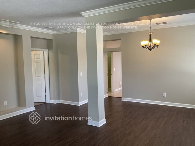 Photo - 1895 Lexington Pl