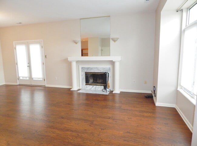 Photo - 3304 Hemmingway Dr