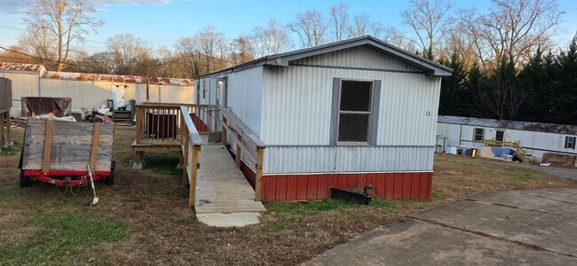 Photo - 8364 Cedar St