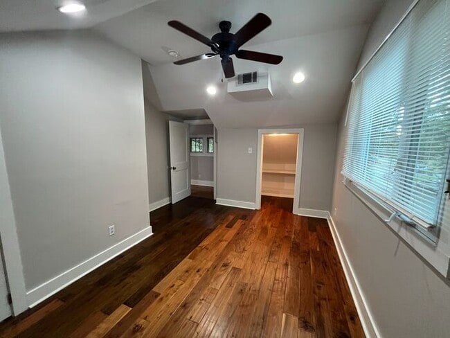 Photo - F Street - 4 Bed 2 Bath Home