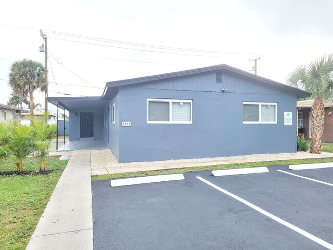 3860 NE 15th Ave Unidad West
