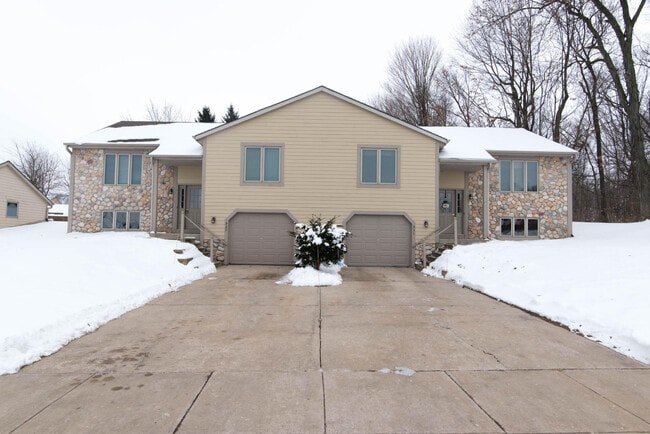 Photo - 927 W Monroe Ave