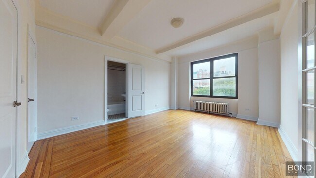Building Photo - 166 Second Avenue Unit 5D Rental