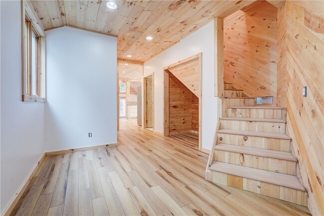 Photo - 413 Caroline St