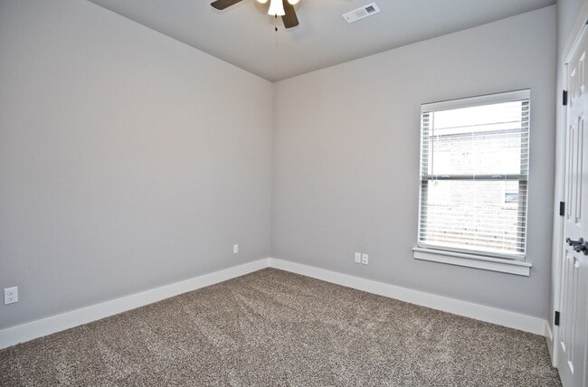 Photo - ***308 Alder Street***