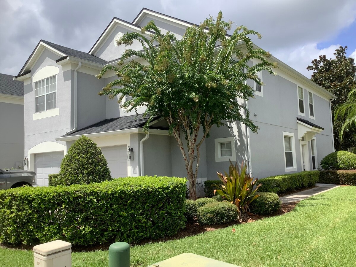 Photo - 940 Rock Harbor Ave Townhome