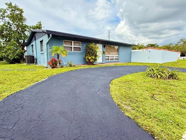Photo - 2240 N 57th Way
