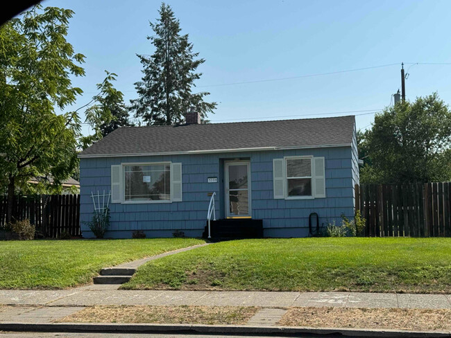 Photo - 5108 N Adams St House