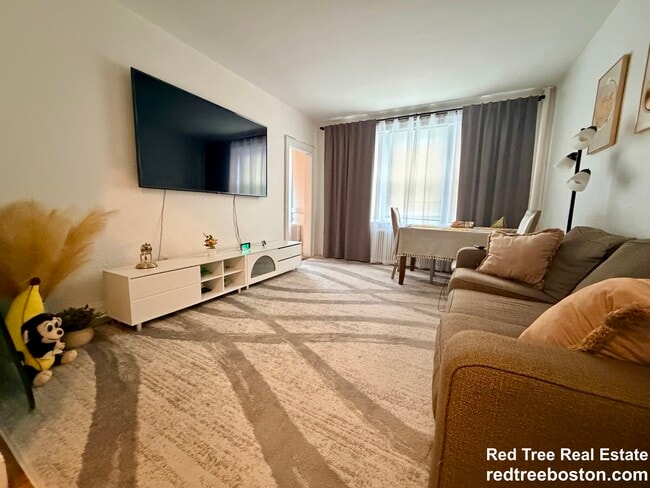 Building Photo - 90 Kilsyth Rd Unit 24