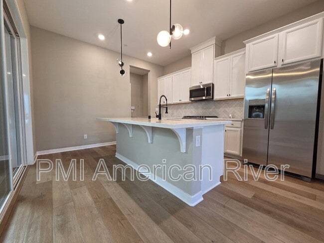 Photo - 133 Fischbacher St