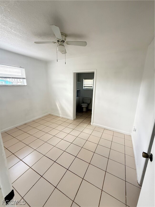 Photo - 21422 Kenyon Ave