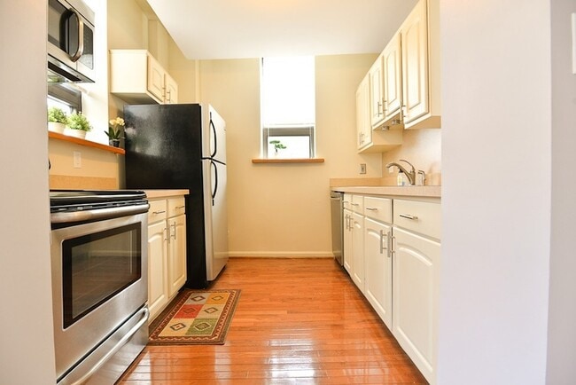 Photo - 10 Linwood St Unit 204
