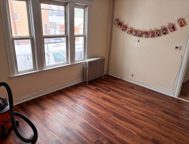 Photo - 45 Finlay Pl