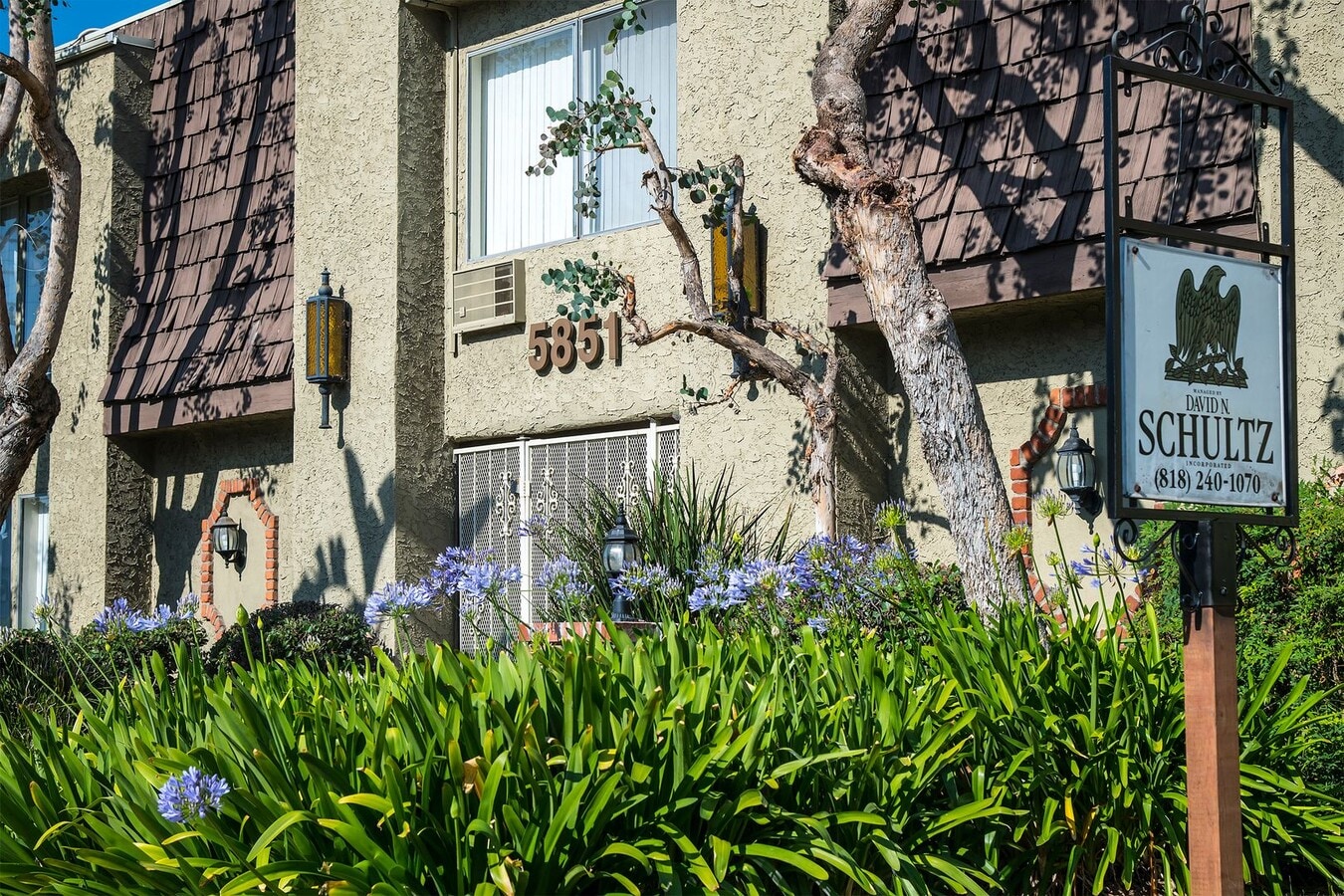 5851 Hazeltine Ave. - 5851 Hazeltine Ave. Apartamentos