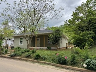 Building Photo - 123 Edwards Ave