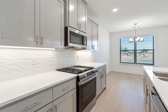 Photo - 7004 SW Orange Ave