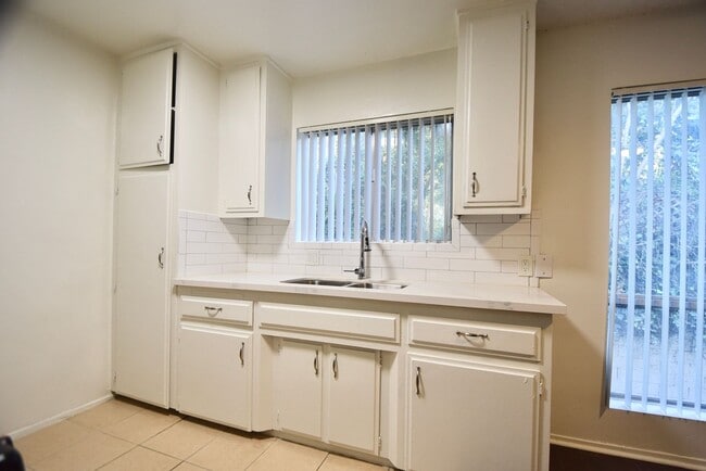 Photo - 10745 Hortense St Unit 05